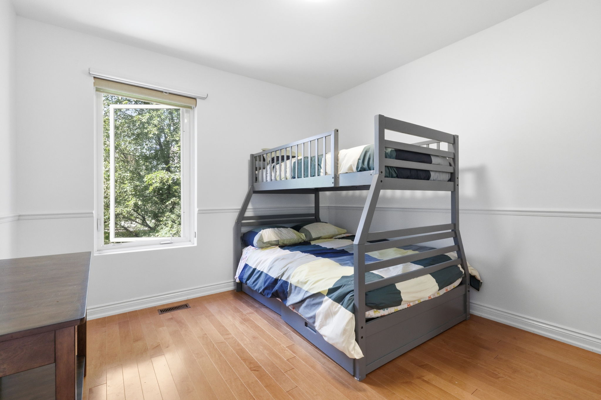 Property in Toronto — delivered property photograph 14