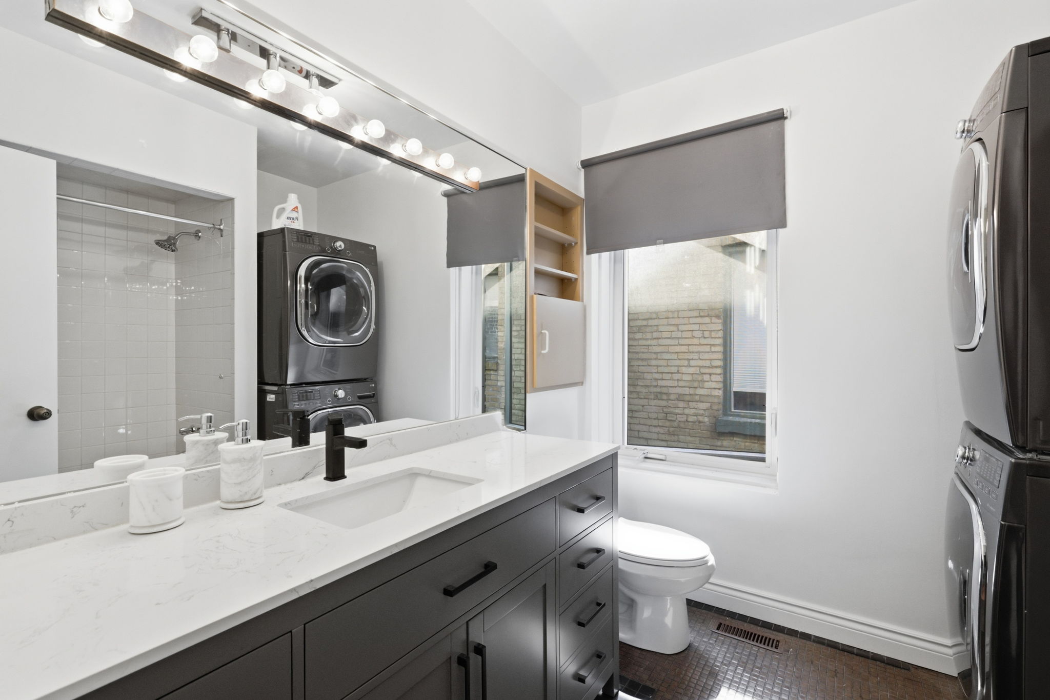 Property in Toronto — delivered property photograph 16