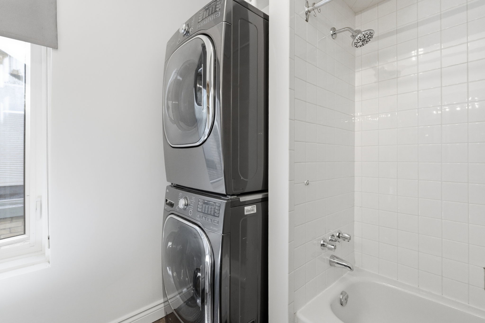 Property in Toronto — delivered property photograph 17