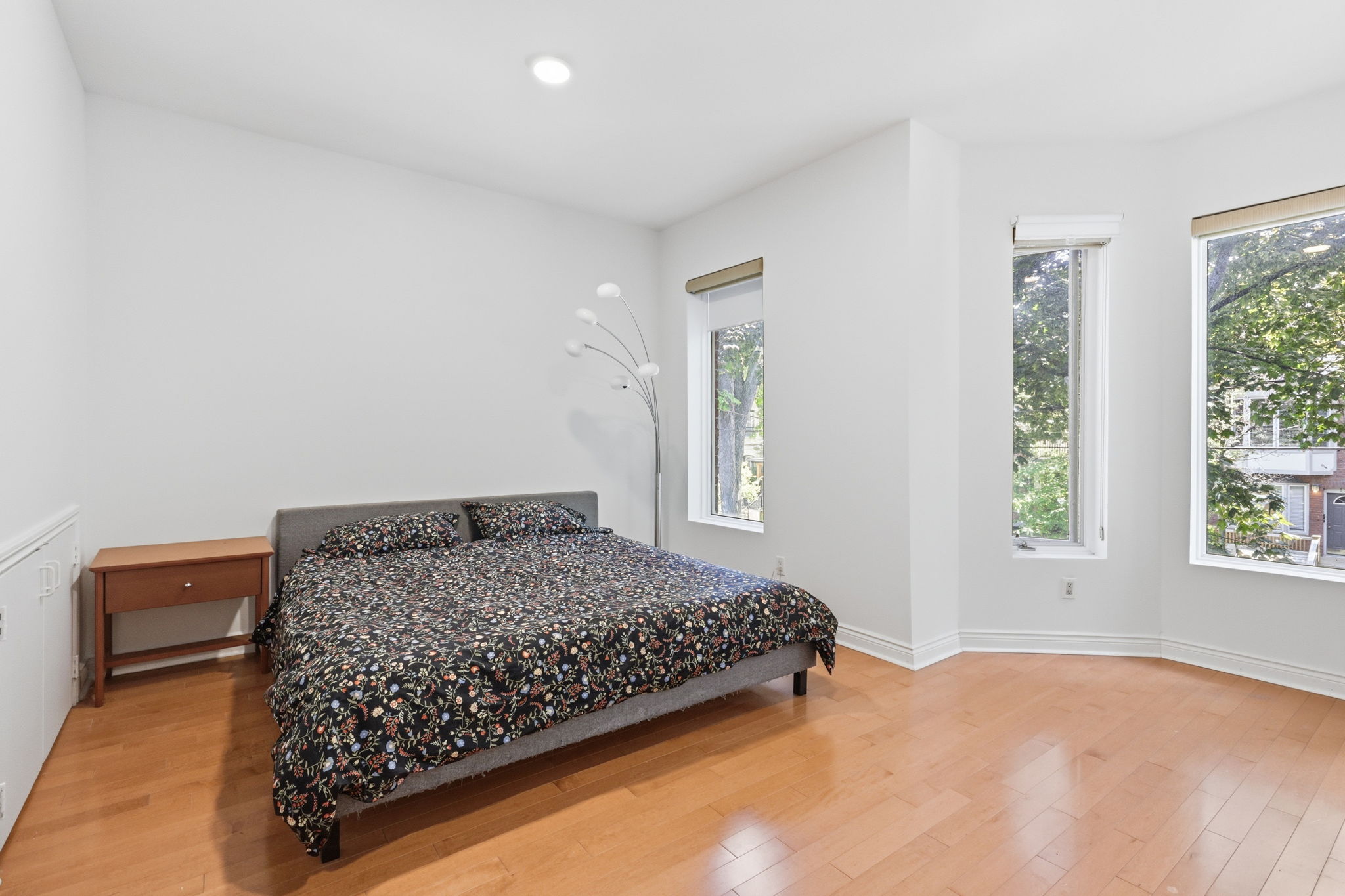 Property in Toronto — delivered property photograph 18
