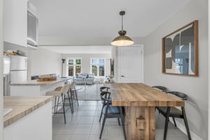 Kitchen/Eating Area