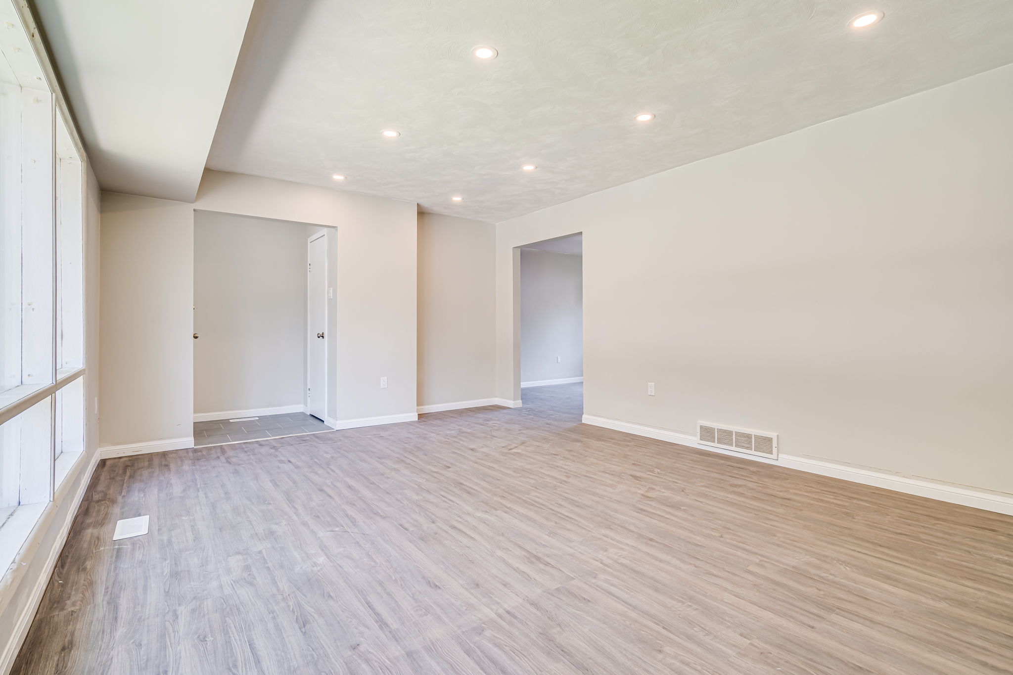  114 Zina St, Orangeville, ON L9W 1E8, US Photo 7