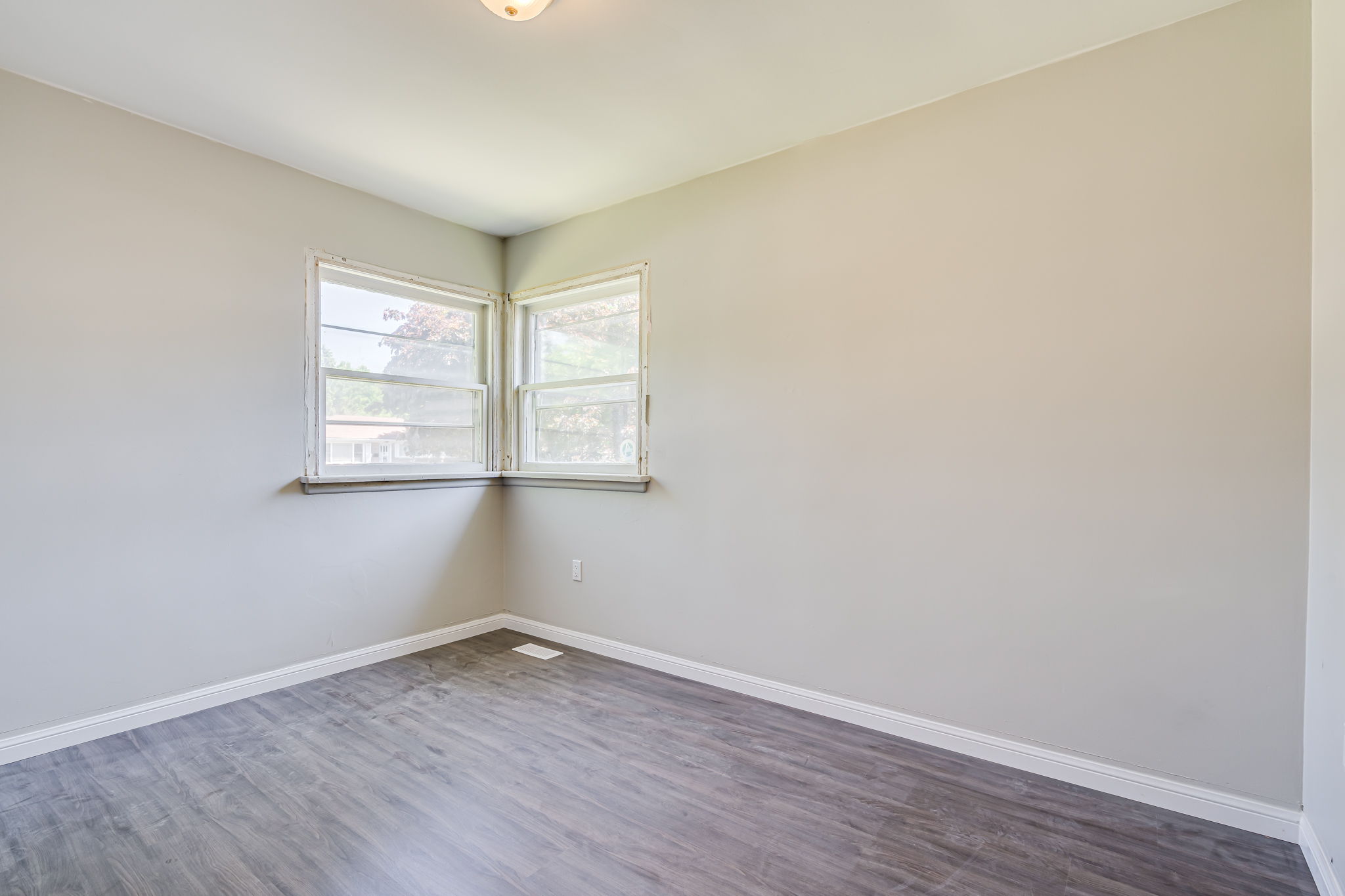  114 Zina St, Orangeville, ON L9W 1E8, US Photo 15