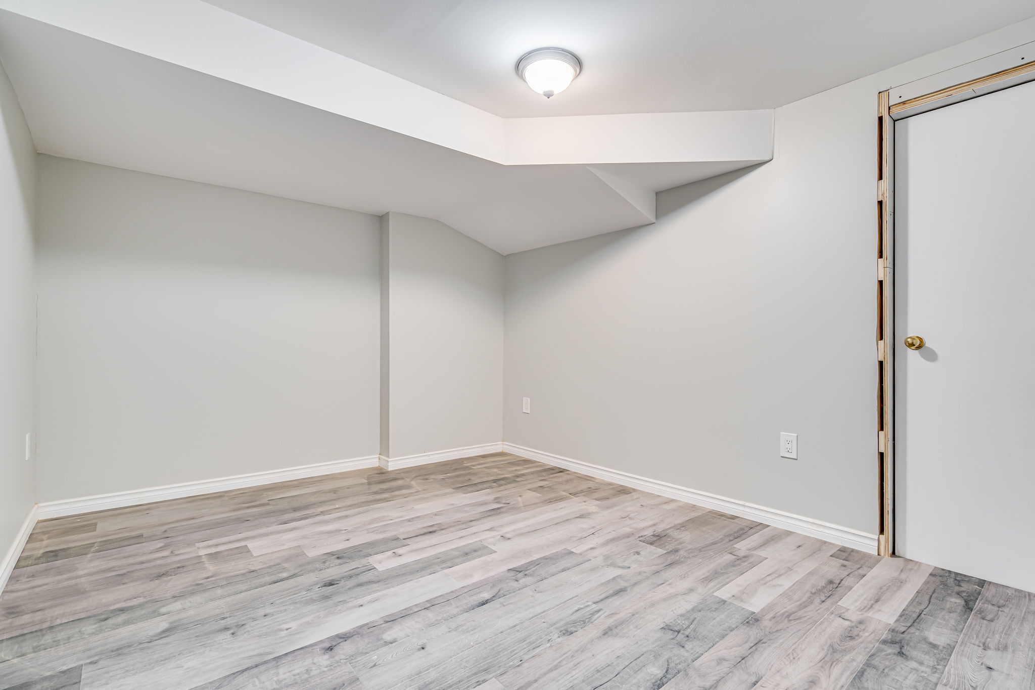  114 Zina St, Orangeville, ON L9W 1E8, US Photo 28