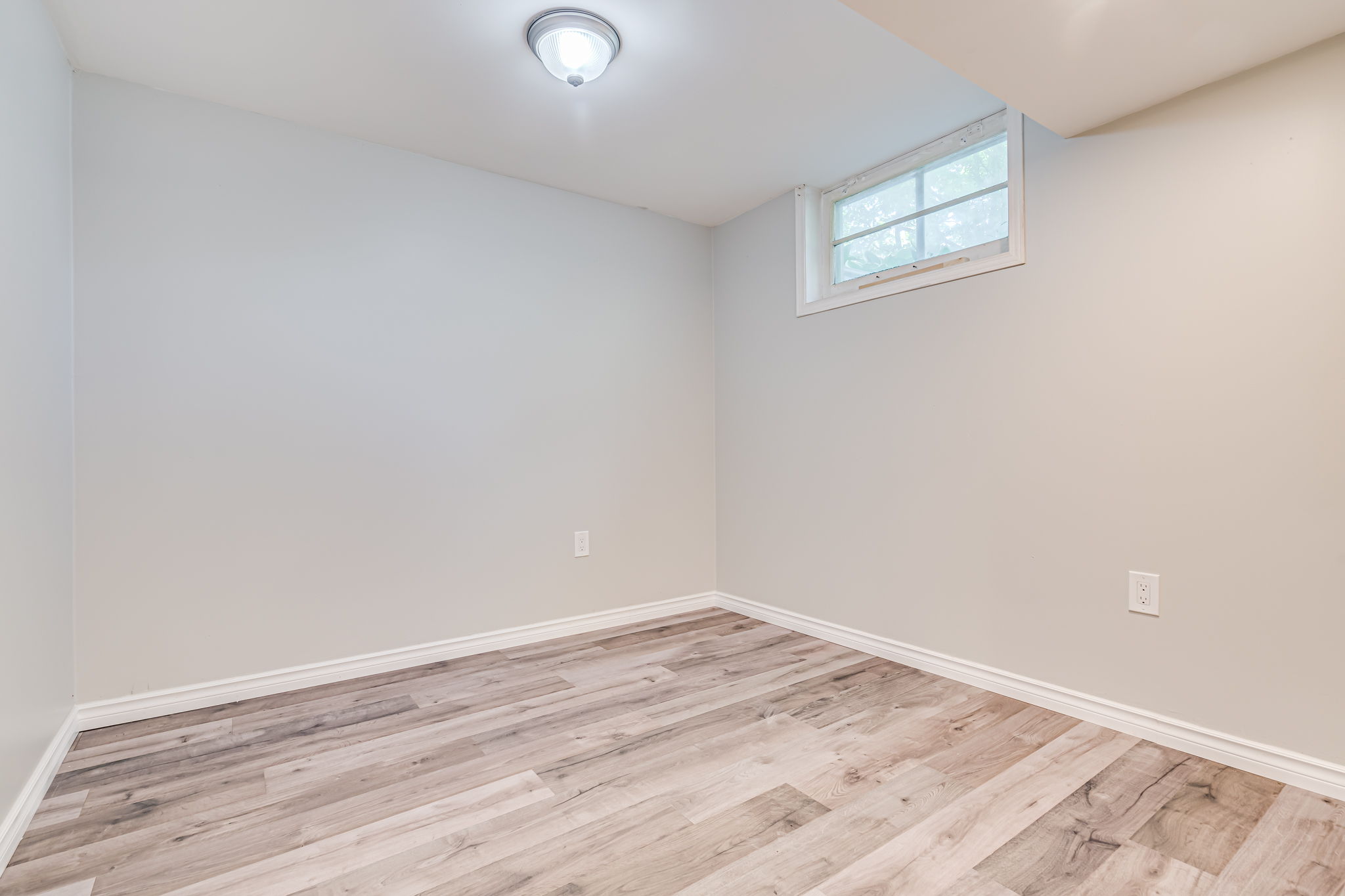  114 Zina St, Orangeville, ON L9W 1E8, US Photo 29