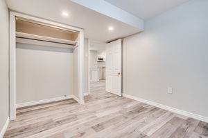  114 Zina St, Orangeville, ON L9W 1E8, US Photo 29