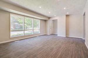  114 Zina St, Orangeville, ON L9W 1E8, US Photo 5