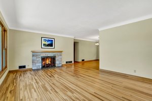 1140 Brooks Ave W, Roseville, MN 55113, USA Photo 4