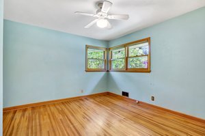 1140 Brooks Ave W, Roseville, MN 55113, USA Photo 12