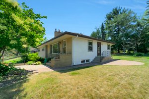 1140 Brooks Ave W, Roseville, MN 55113, USA Photo 26