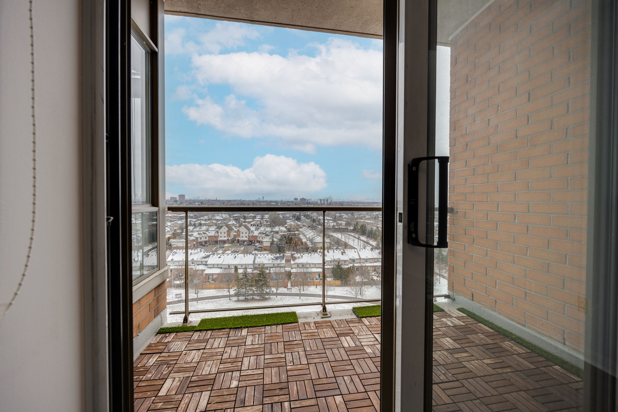 Mississauga property showcase — delivered property photograph 28