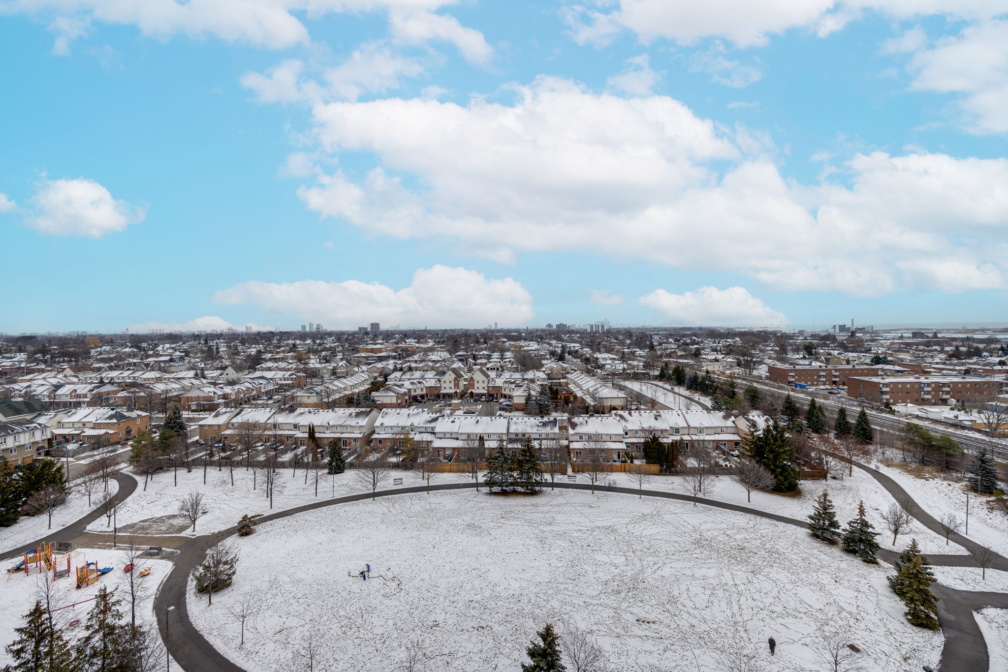 Mississauga property showcase — delivered property photograph 24