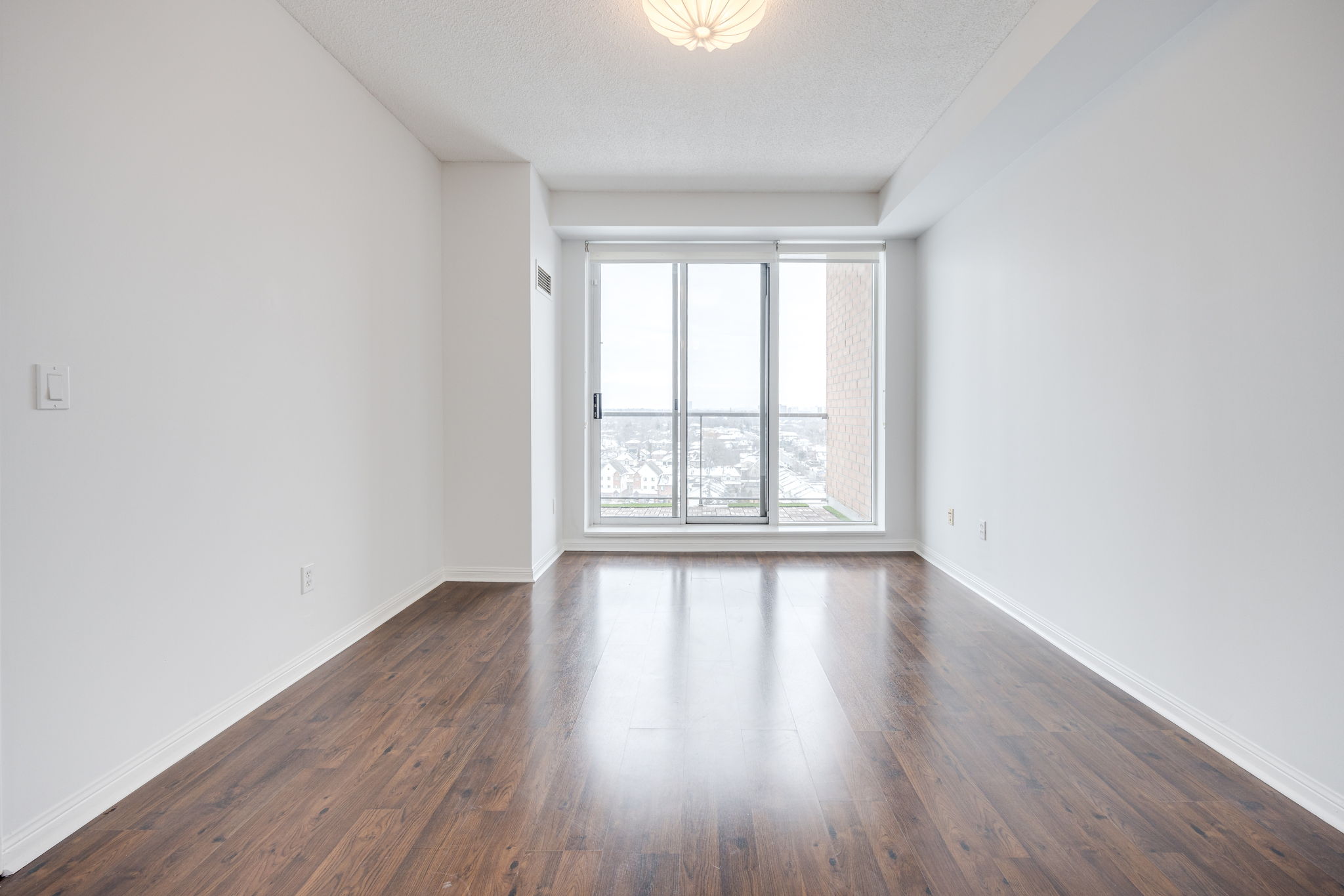 Mississauga property showcase — delivered property photograph 10