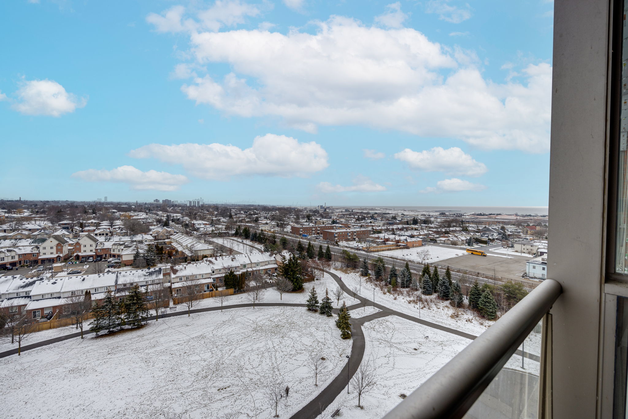Mississauga property showcase — delivered property photograph 26