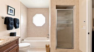  Photo 40