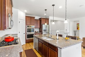 Double Oven and Stainless Steel Appliances
