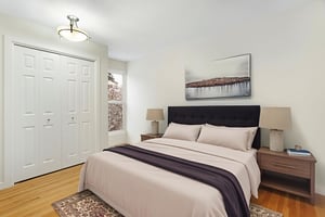 DSC08078 virtually staged.jpeg