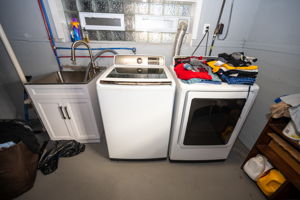  Photo 50