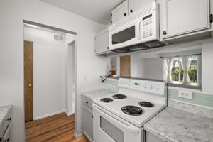 Kitchen 4