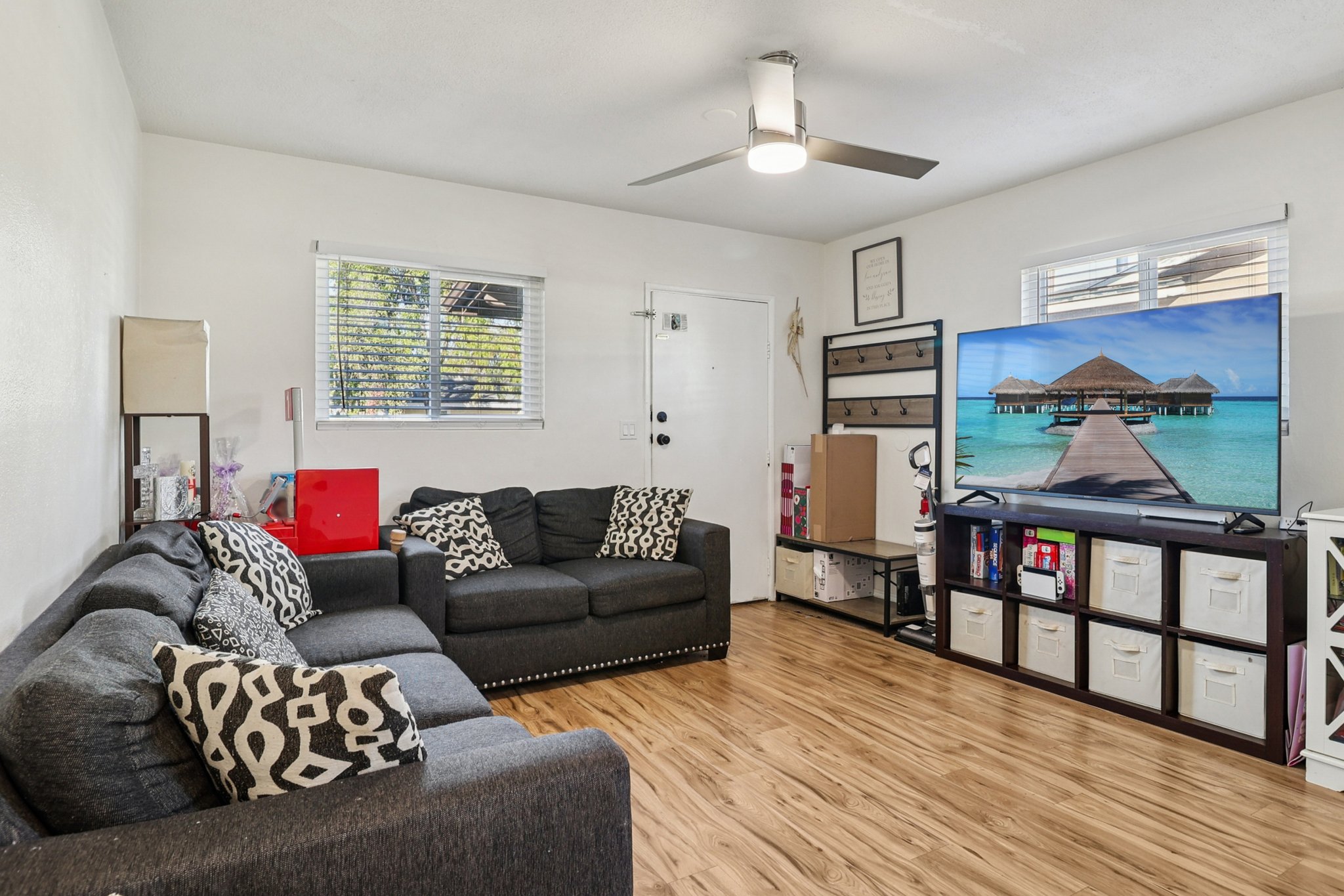 Sumner Ave 43-S1012-004.jpg