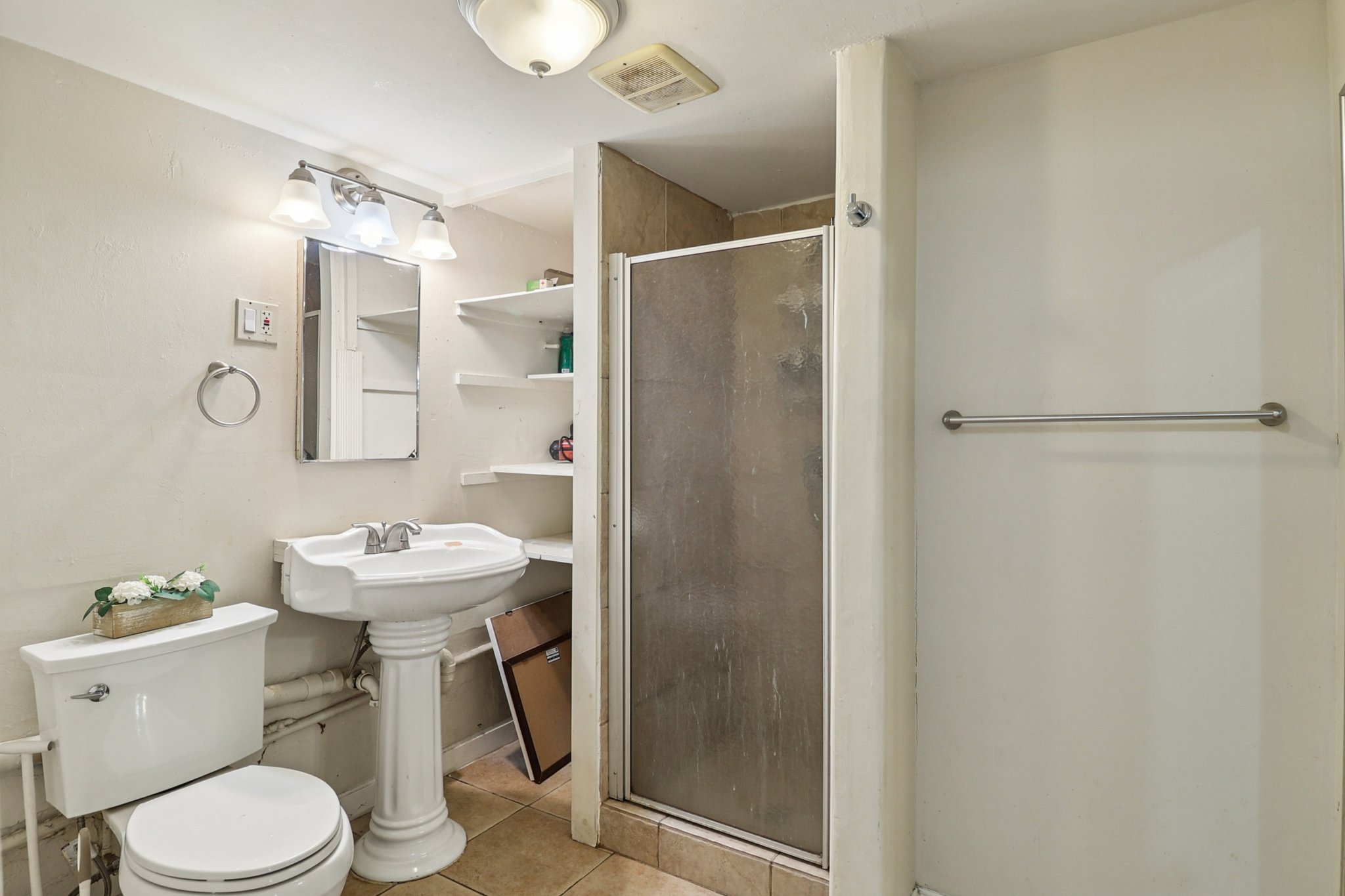 Sumner Ave 43-S1012-016.jpg