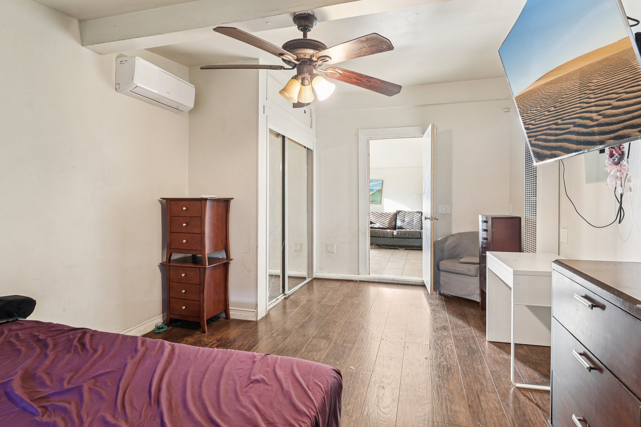 Sumner Ave 43-S1012-018.jpg