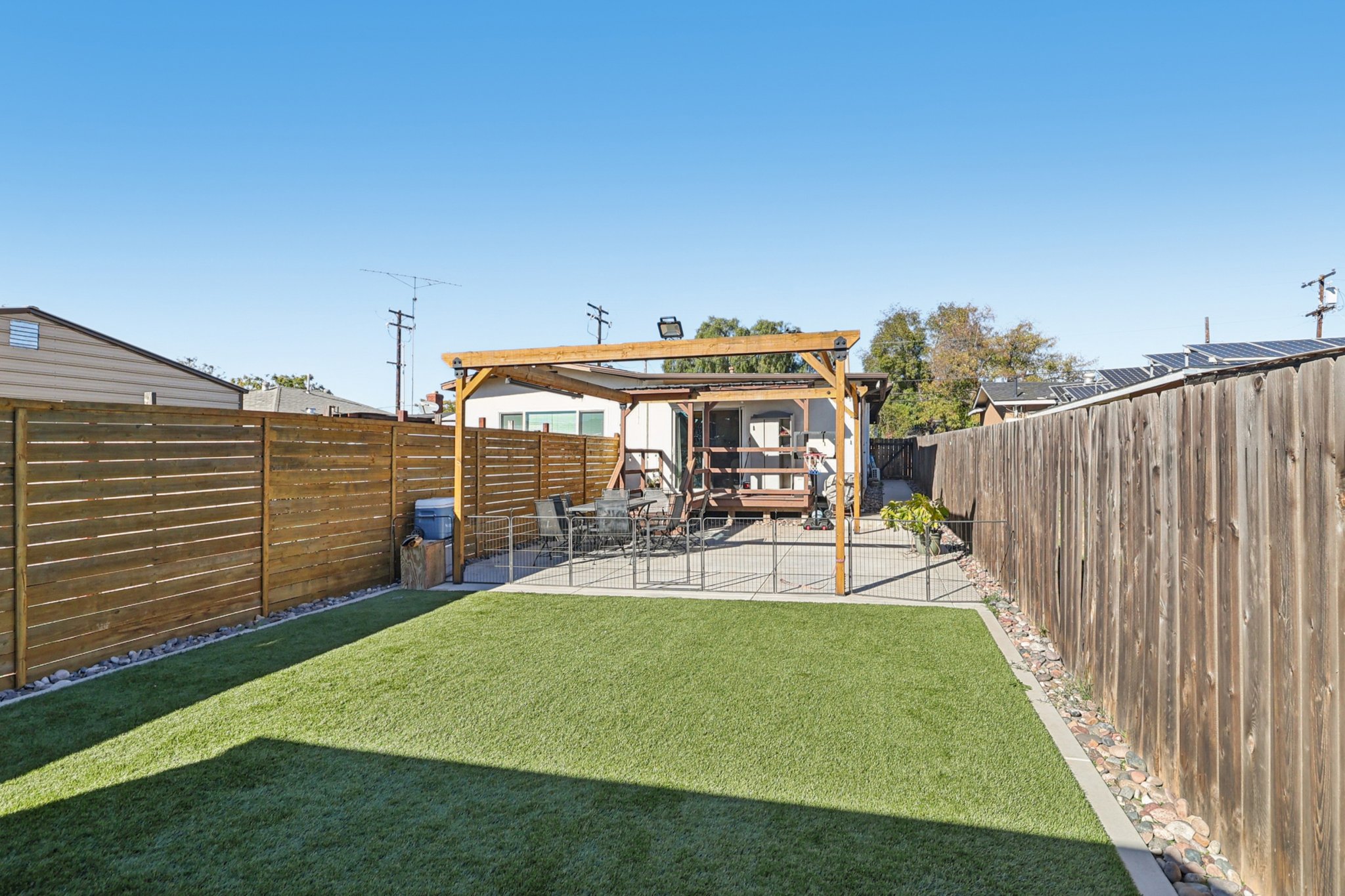 Sumner Ave 43-S1012-026.jpg