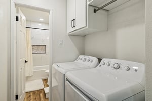 Sumner Ave 43-S1012-007.jpg