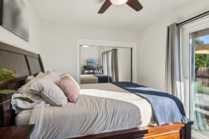 Sumner Ave 43-S1012-013.jpg