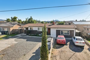 Sumner Ave 43-S1012-031.jpg