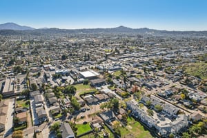 Sumner Ave 43-S1012-035.jpg