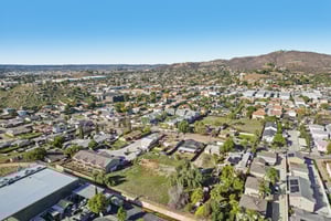 Sumner Ave 43-S1012-041.jpg