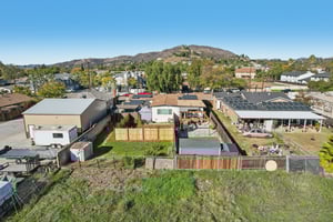 Sumner Ave 43-S1012-043.jpg