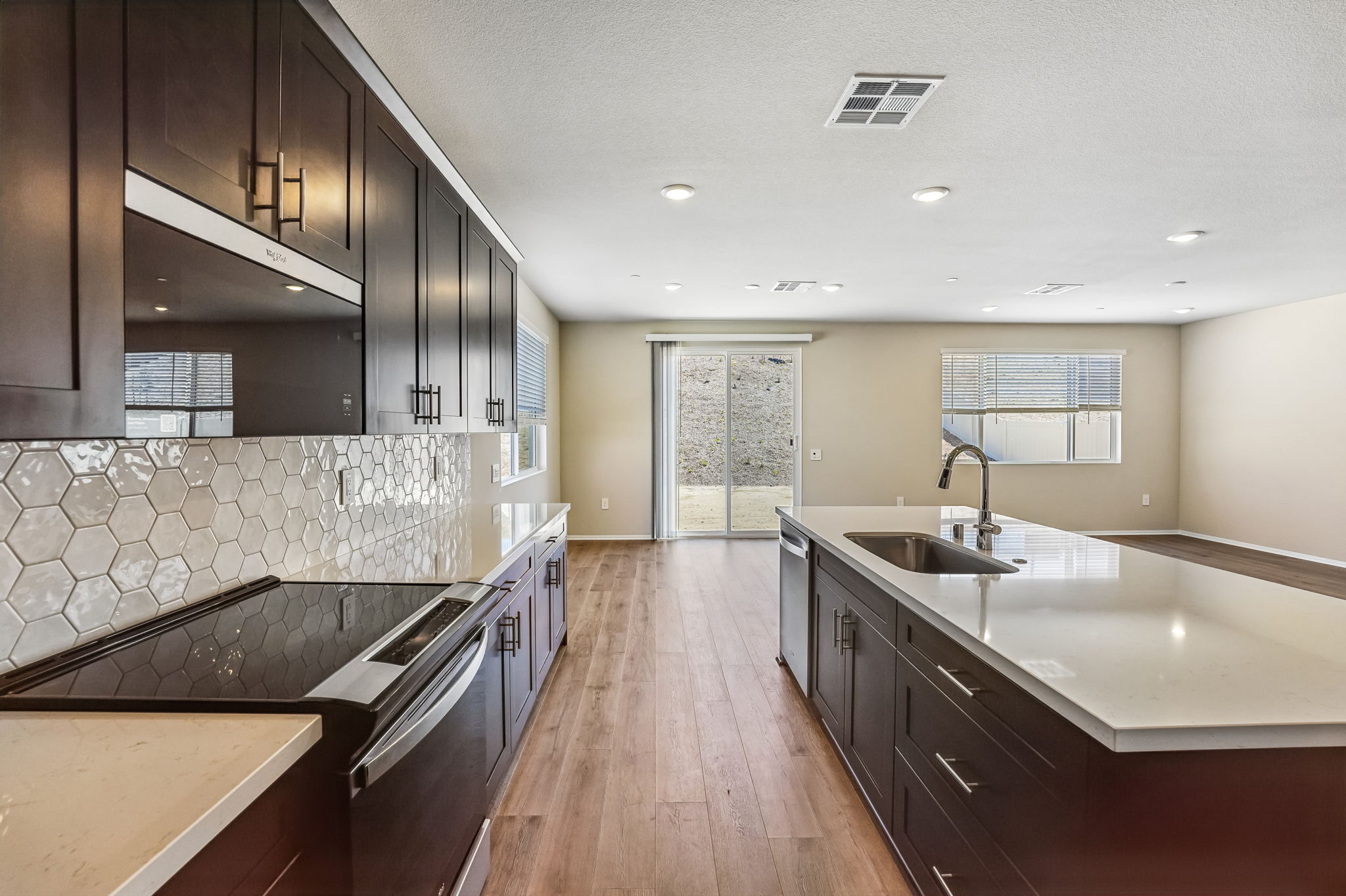 So Cal division - Juniper - 11412 Faldo St Beaumont CA 92223 -010