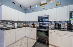 Kitchen 3-4