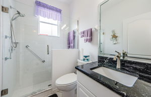 Bathroom 2a-2