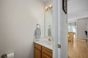  Photo 31