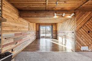 18_Interior