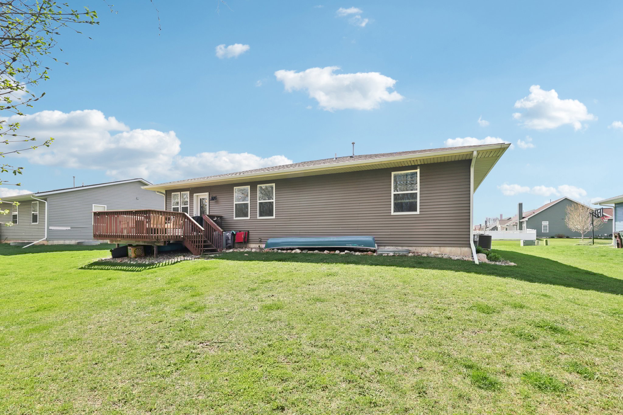 N Erie Dr-S1704-038.jpg