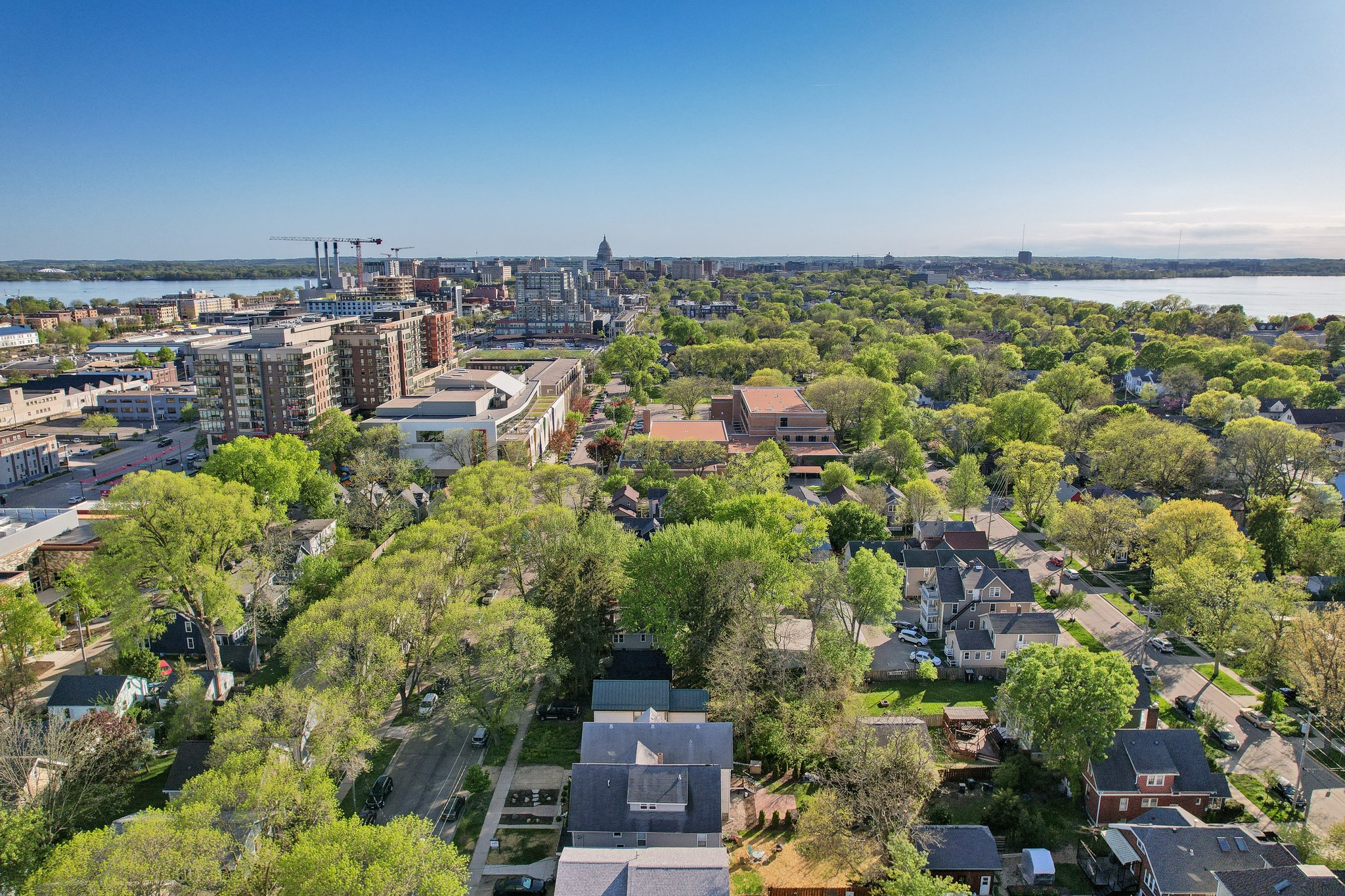 1142-1144 E Mifflin St-011.jpg