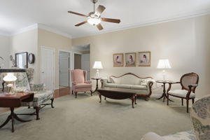 09-Family Room