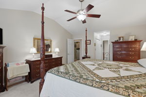 20-Primary Bedroom