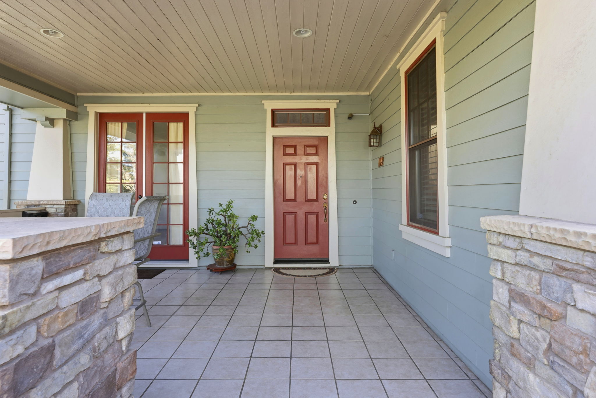 004_F8_1142 Taraya Terrace