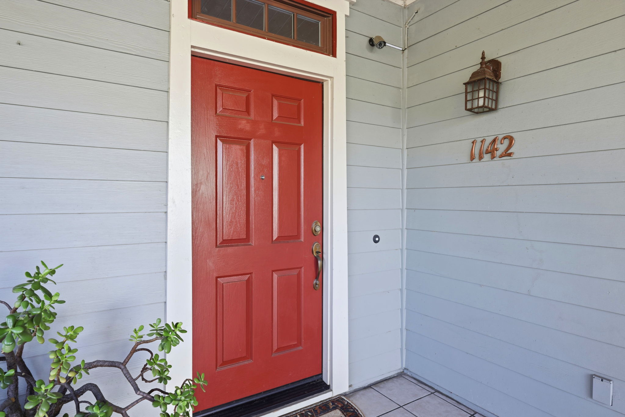 005_F8_1142 Taraya Terrace