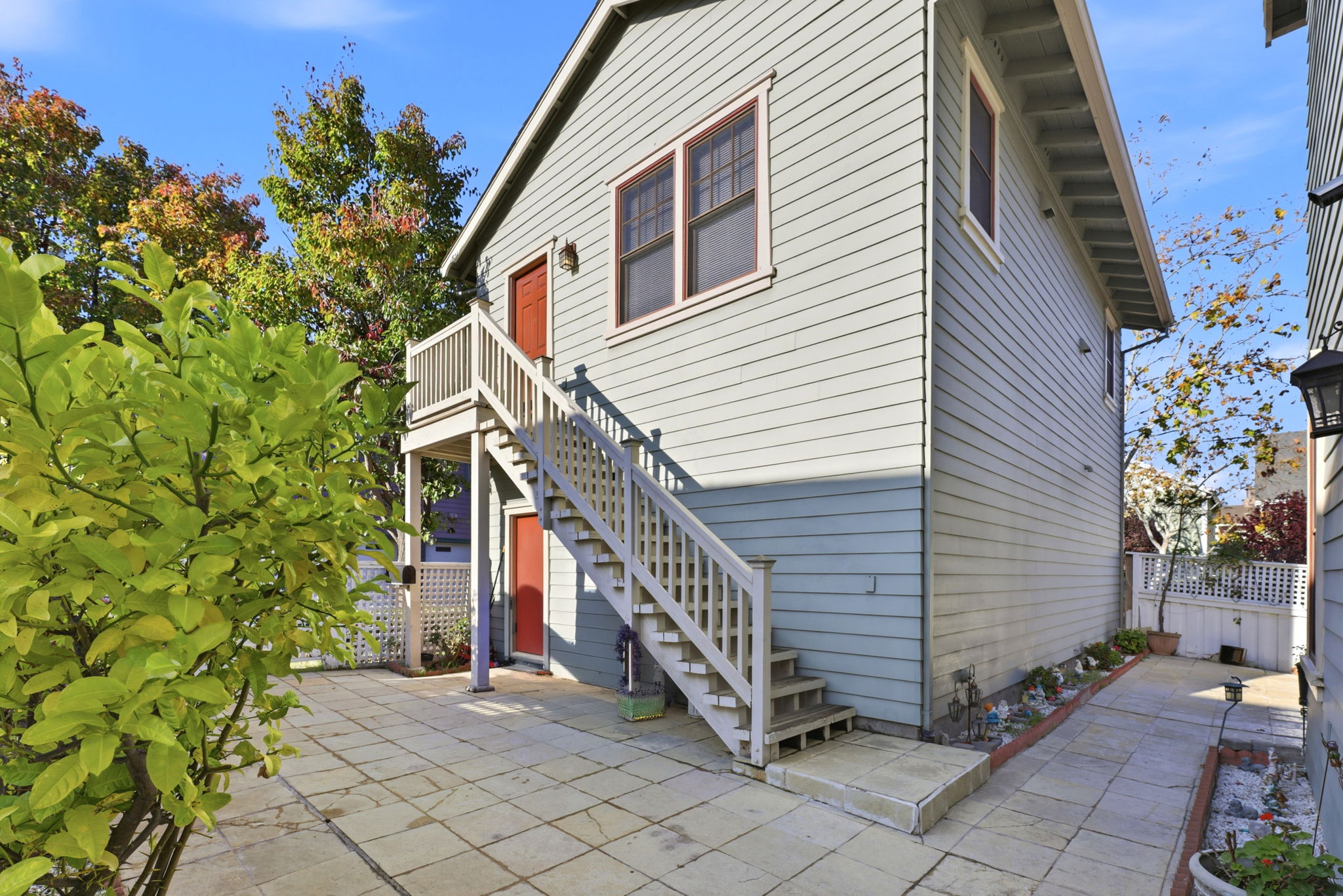 048_F8_1142 Taraya Terrace