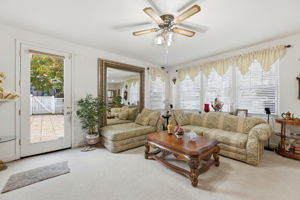 009_F8_1142 Taraya Terrace