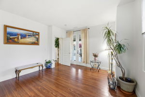 033_F8_1142 Taraya Terrace