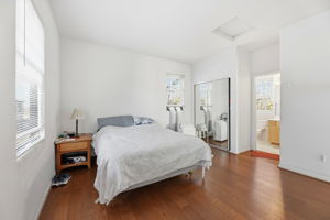 035_F8_1142 Taraya Terrace