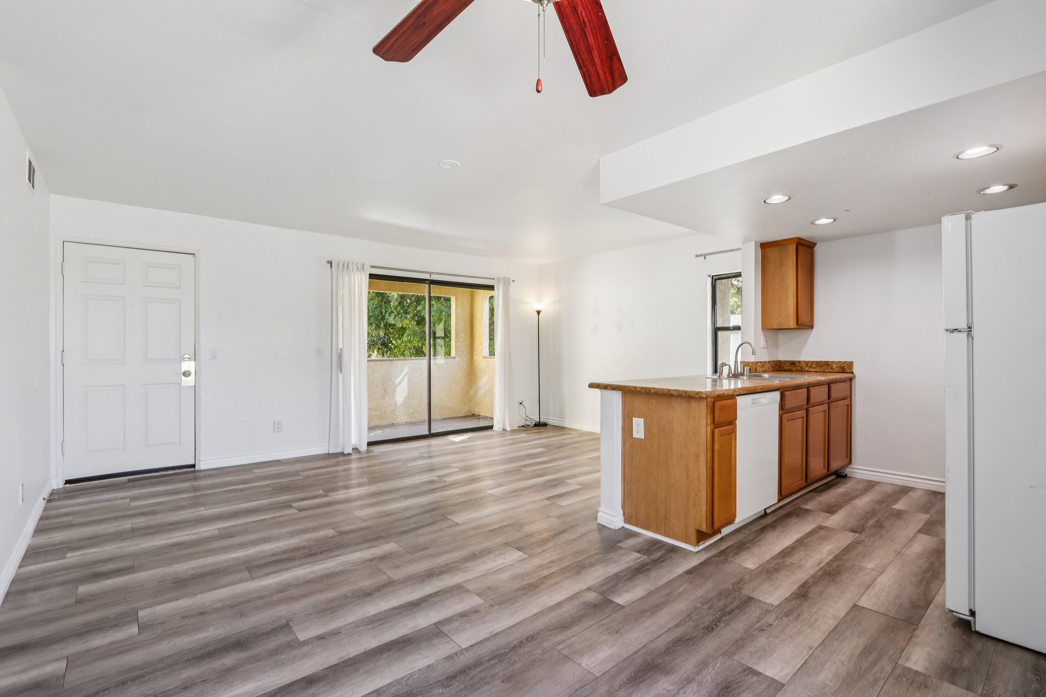 W Blaine St-S1210-014.jpg