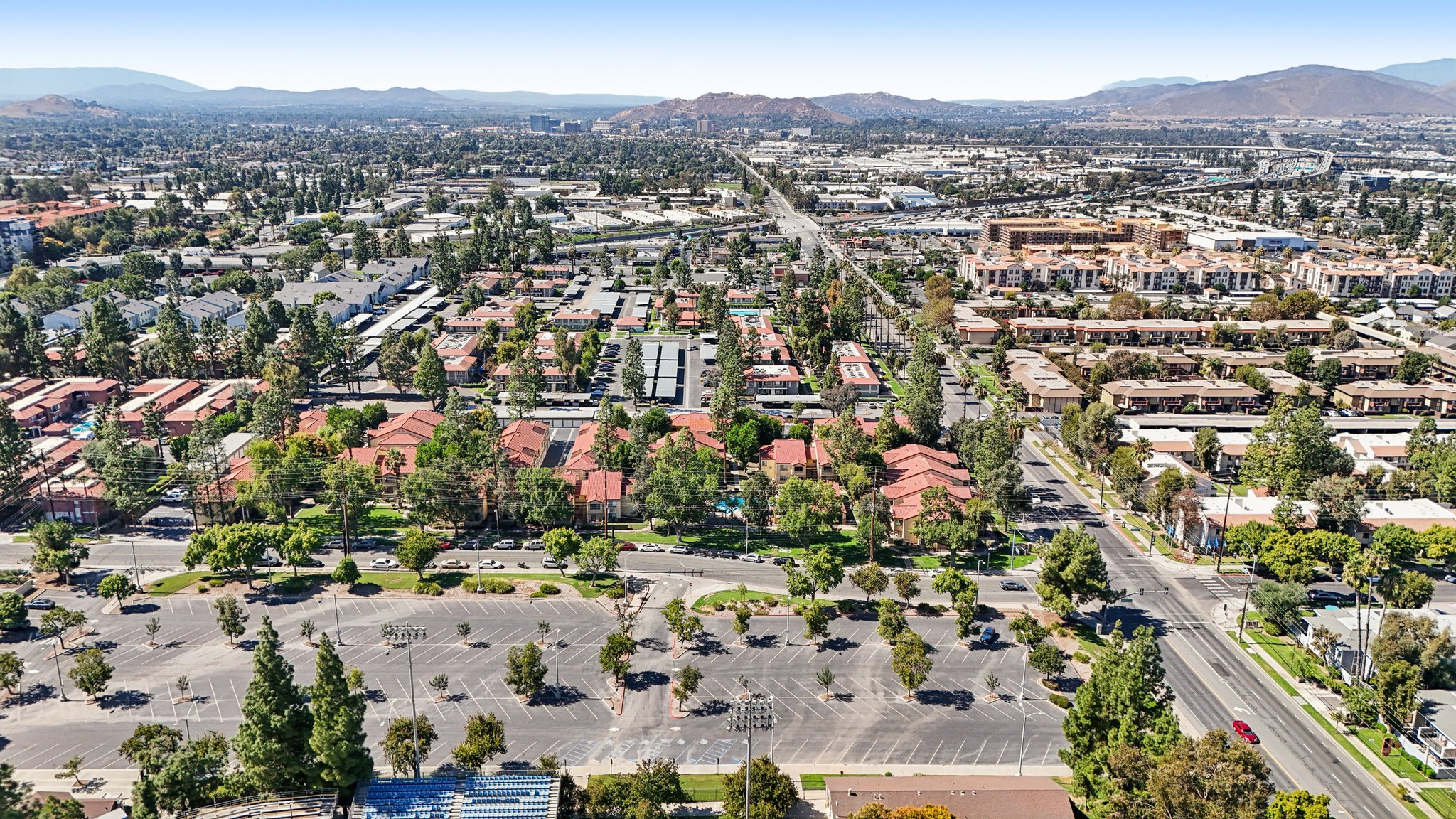 W Blaine St-S1210-045.jpg